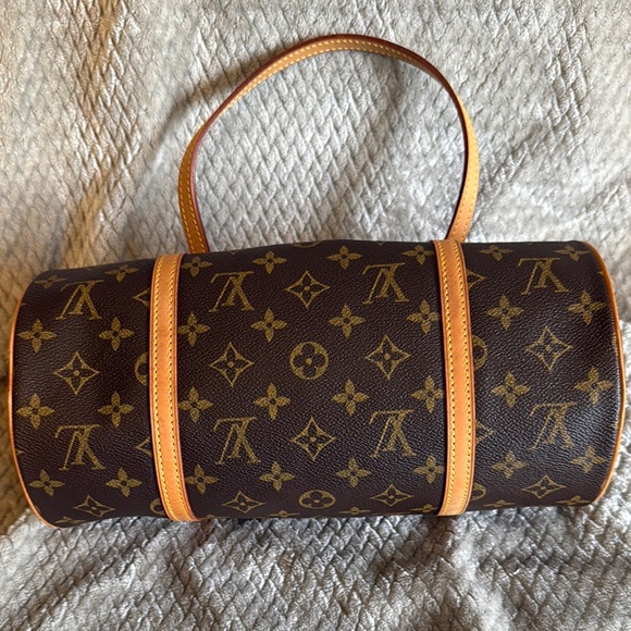Louis Vuitton Brown Monogram Handbag - Picture 3 of 8